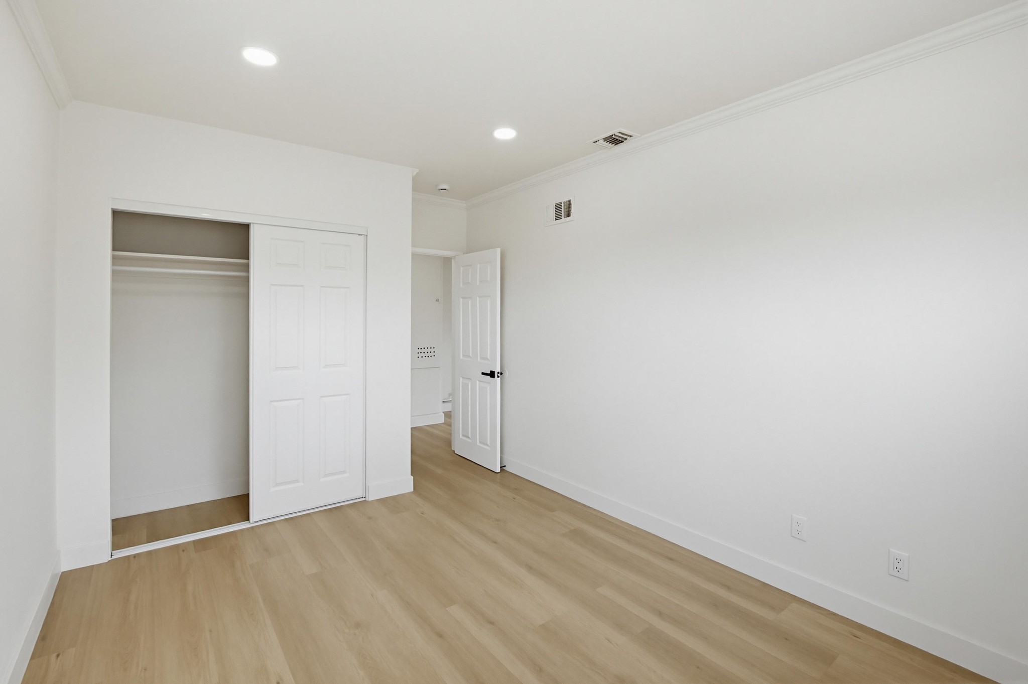 Virtual tour photo 24 of 50 for 5882 Adams Ave
