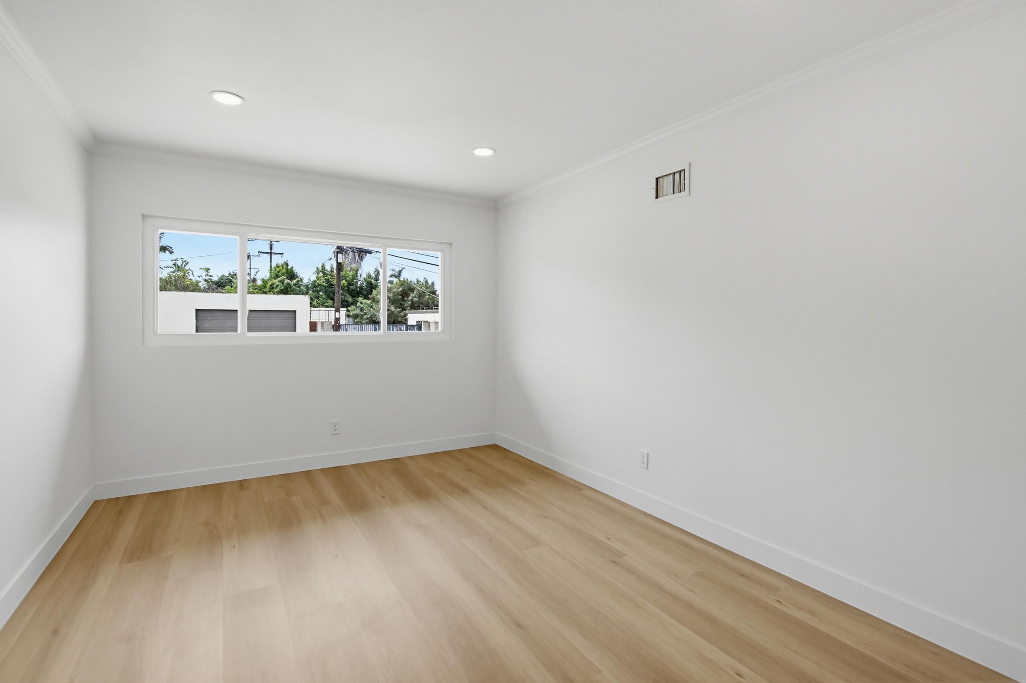 Virtual tour photo 28 of 50 for 5882 Adams Ave