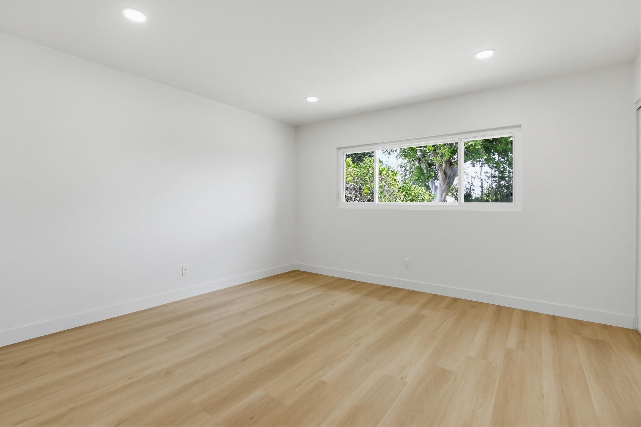 Virtual tour photo 31 of 50 for 5882 Adams Ave