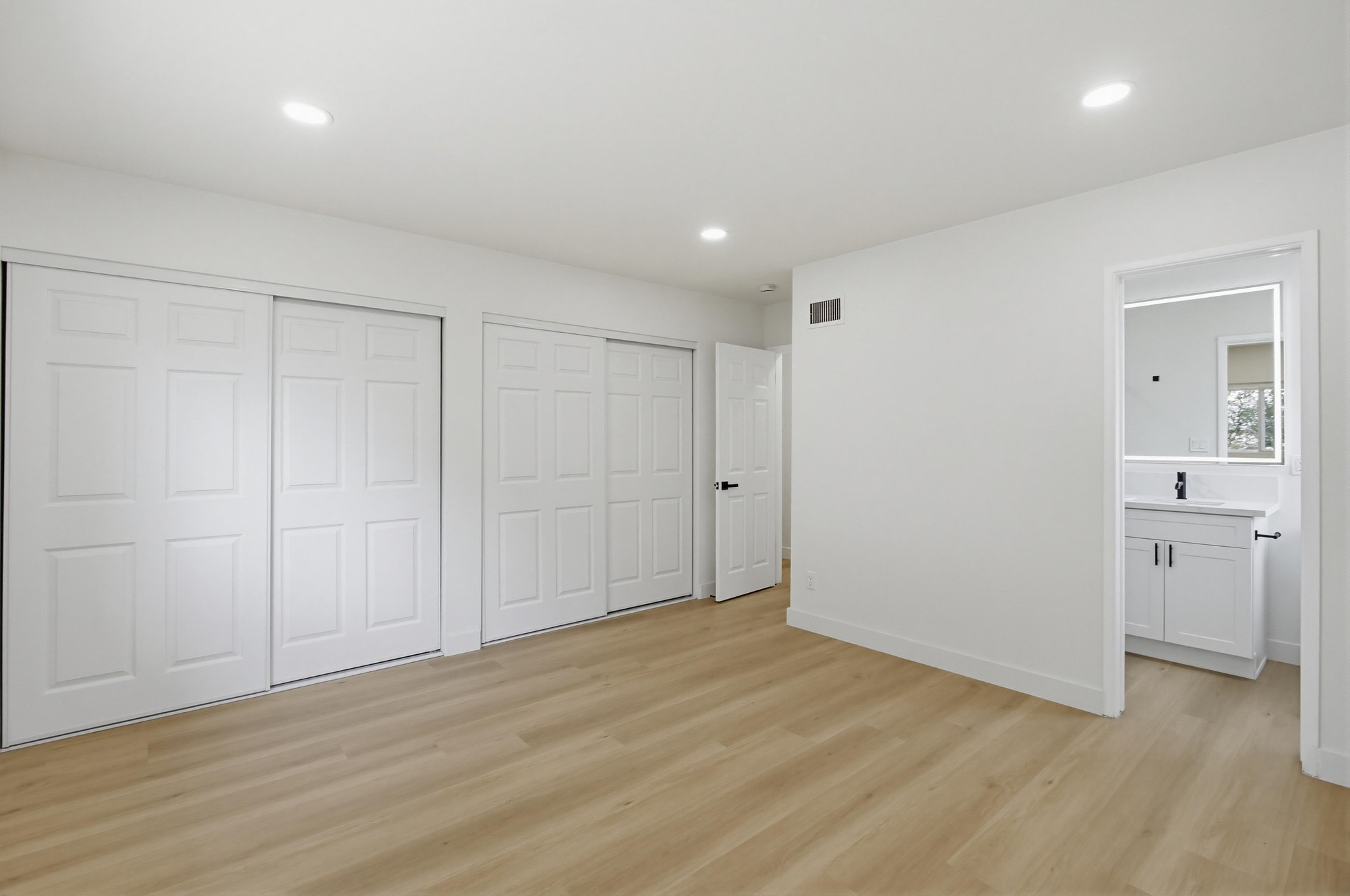 Virtual tour photo 34 of 50 for 5882 Adams Ave