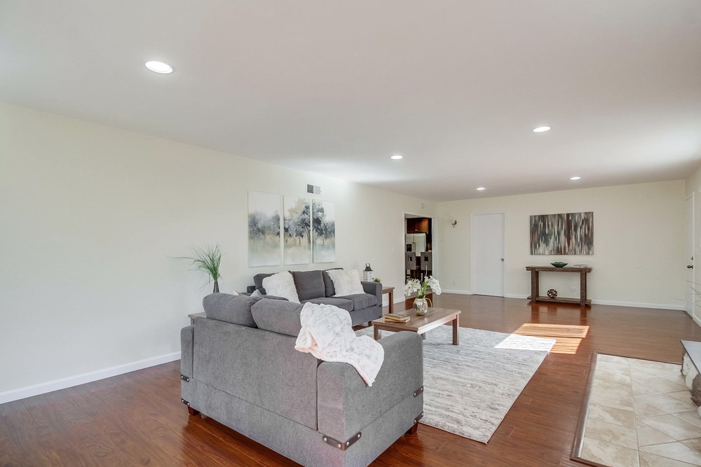 Virtual tour photo 20 of 62 for 5882 Mariposa Pl