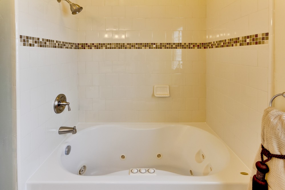 Virtual tour photo 32 of 47 for 5885 Estelle St