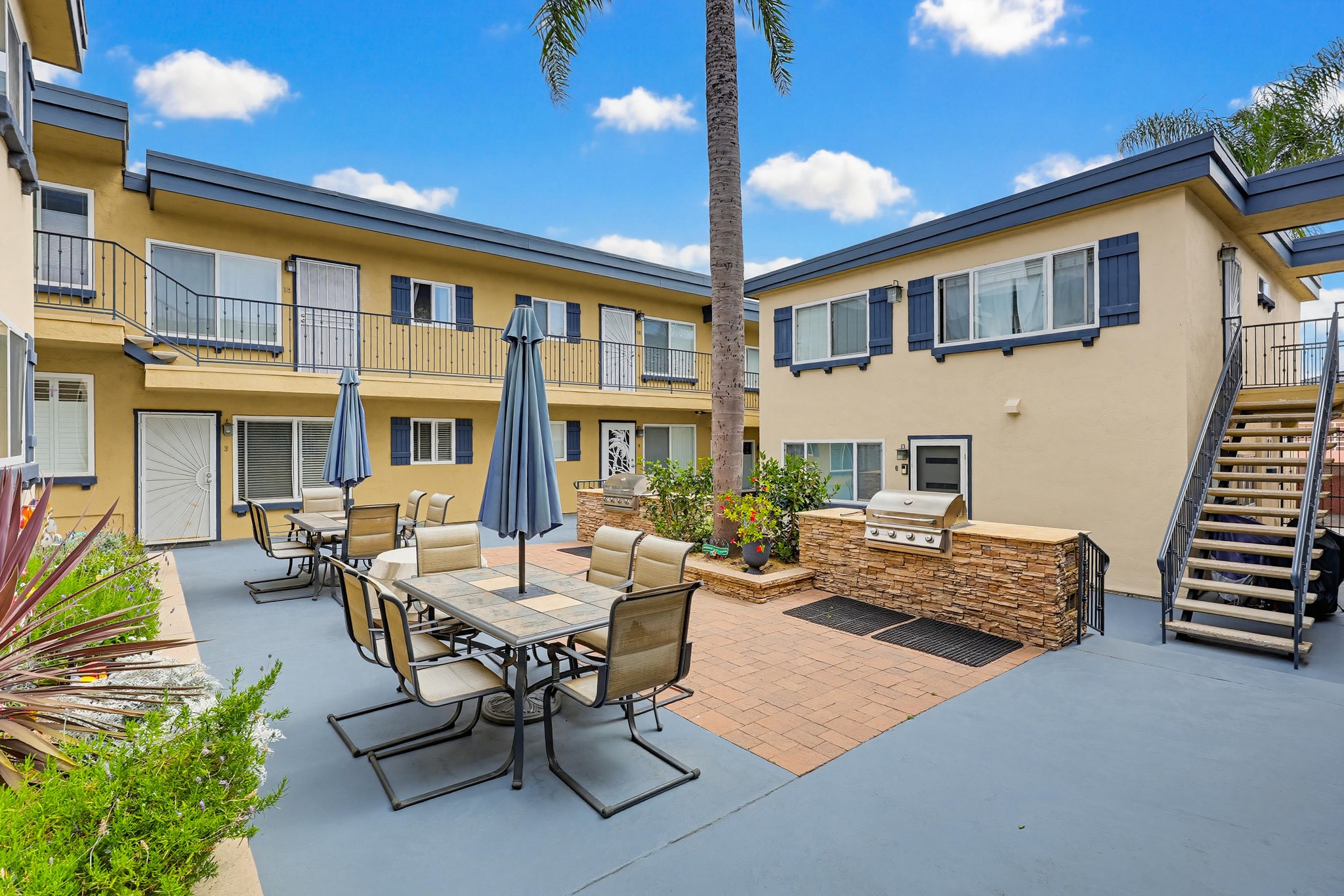 Virtual tour photo 6 of 35 for 589 11th St APT 9