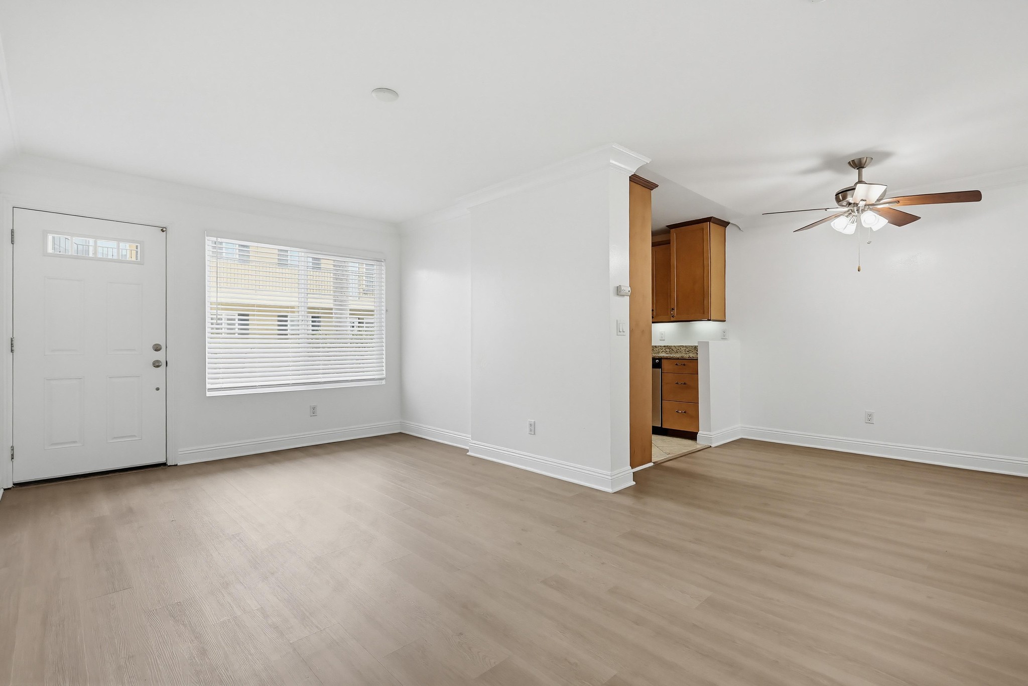 Virtual tour photo 15 of 35 for 589 11th St APT 9