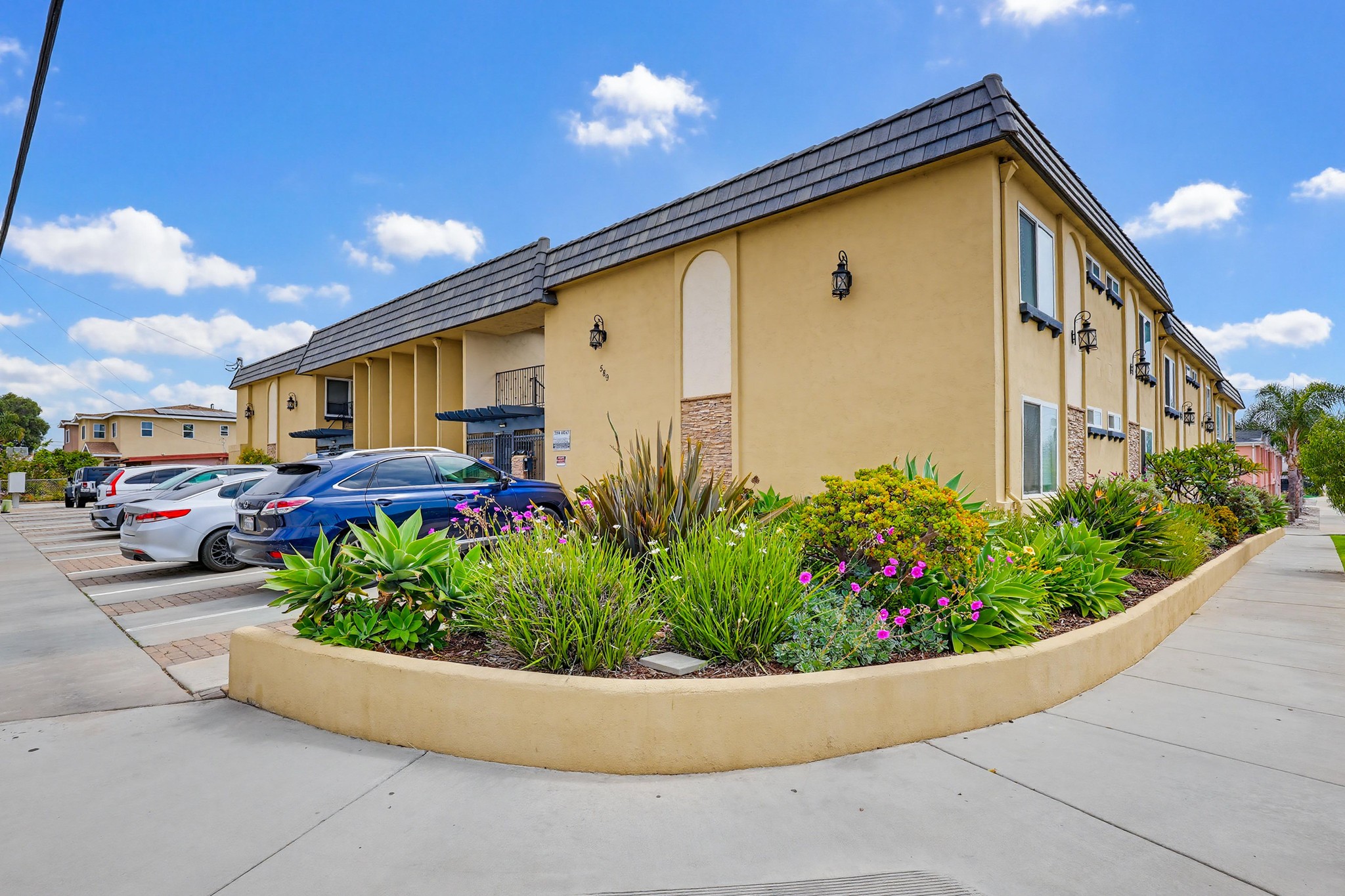 Virtual tour photo 35 of 35 for 589 11th St APT 9