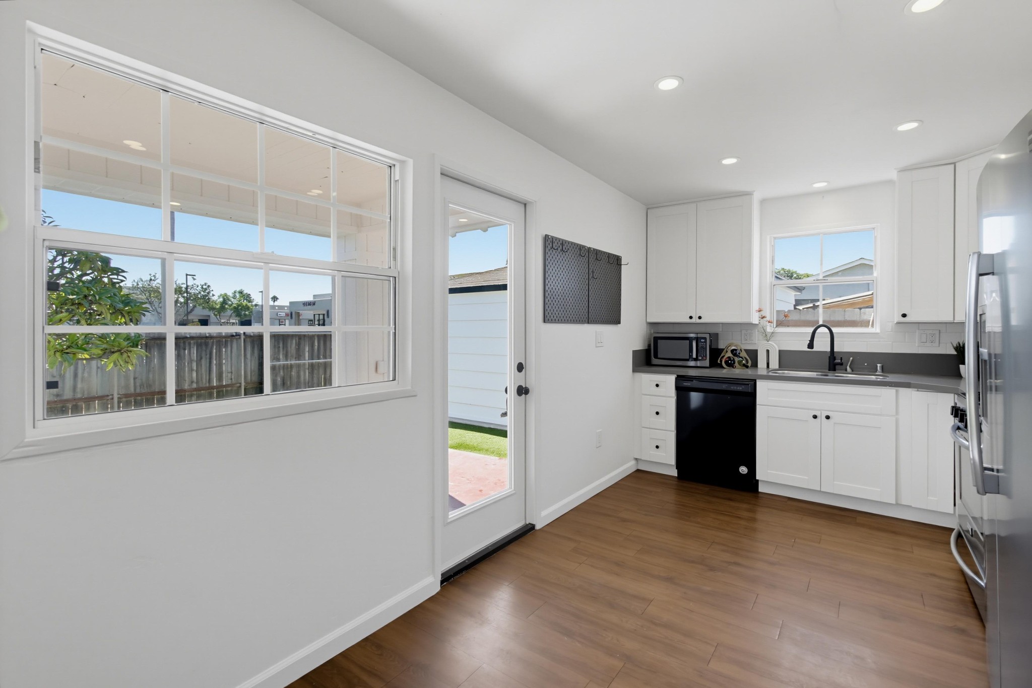 Virtual tour photo 17 of 83 for 589 Bonito Ave