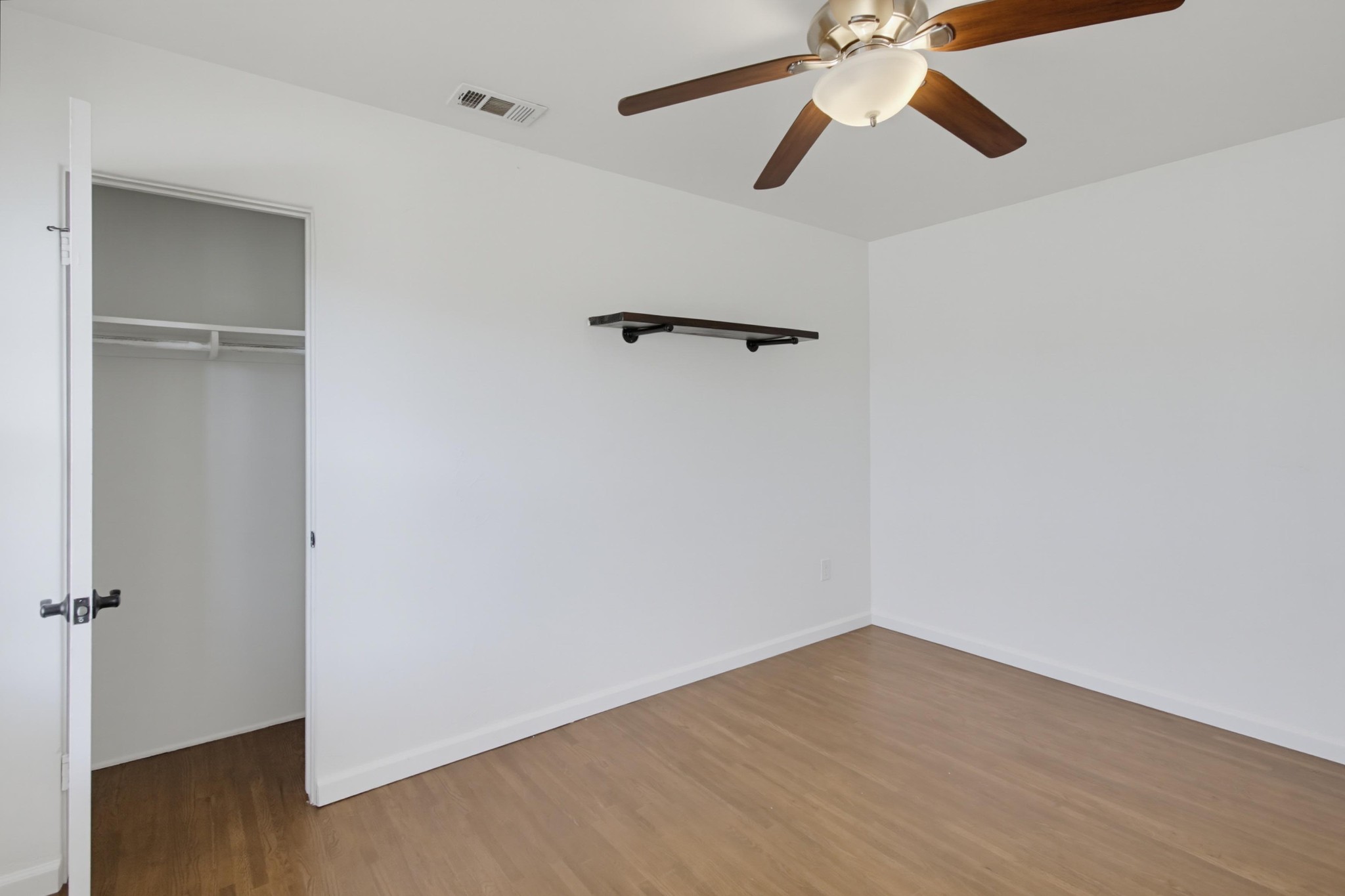 Virtual tour photo 32 of 83 for 589 Bonito Ave
