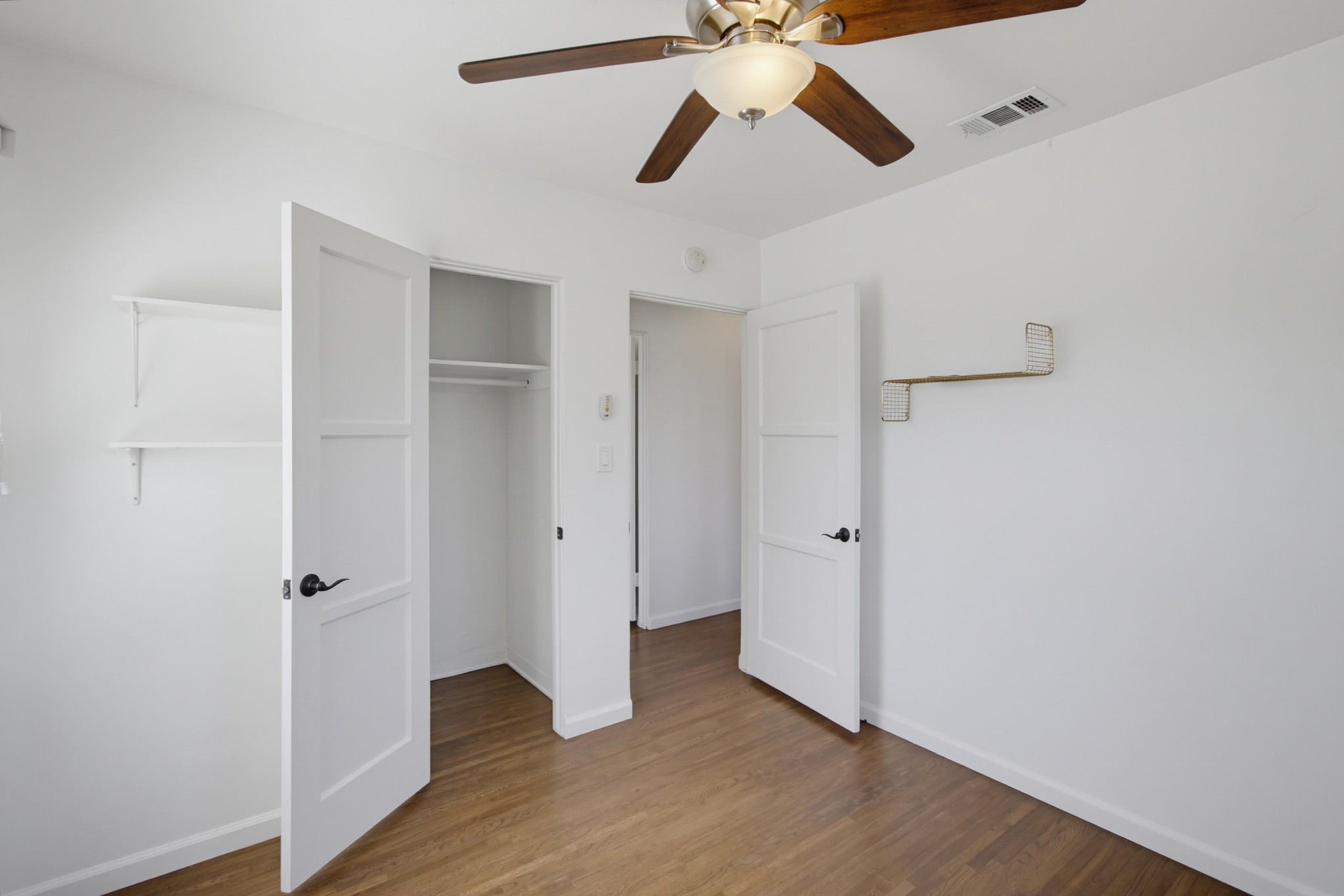 Virtual tour photo 38 of 83 for 589 Bonito Ave