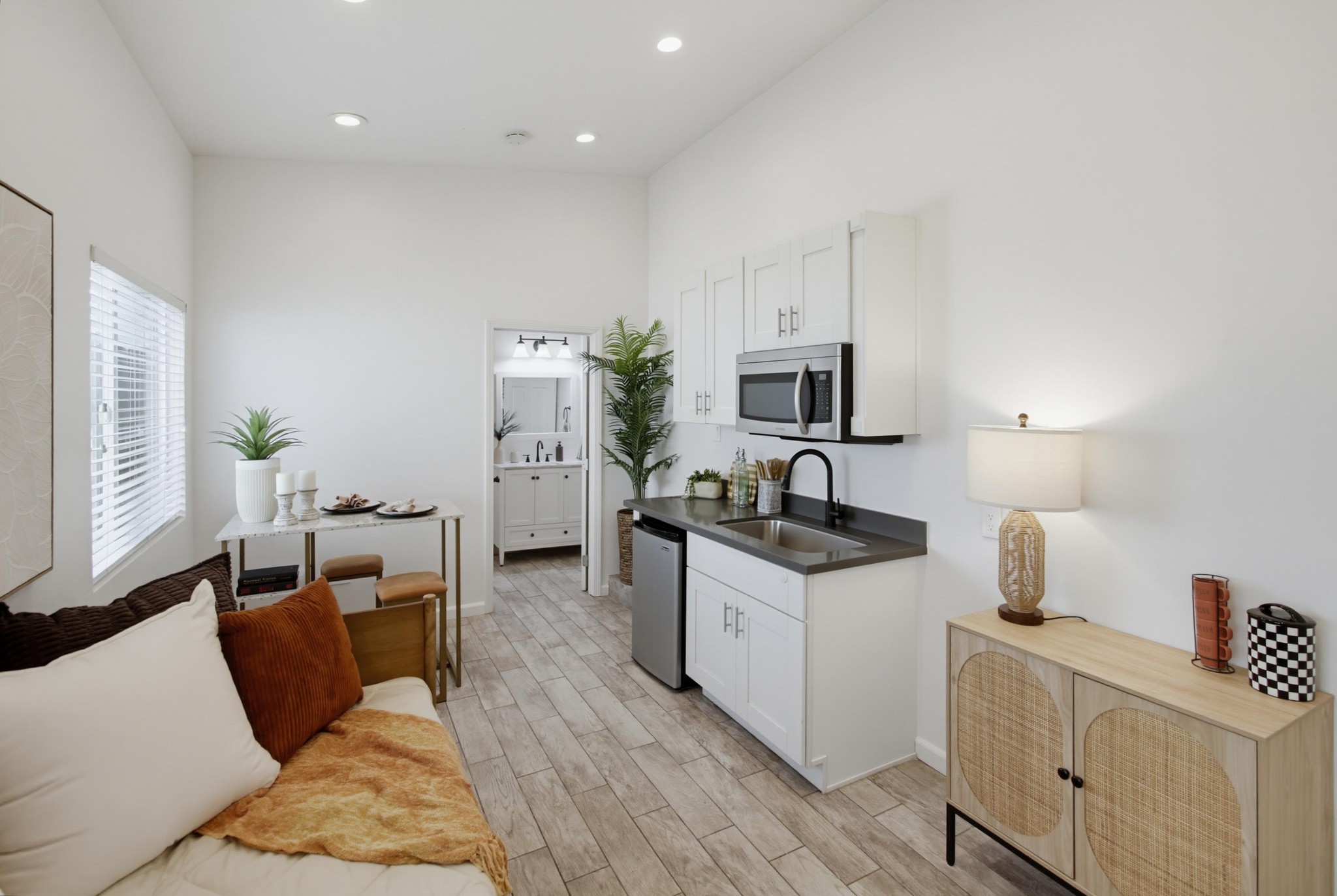 Virtual tour photo 52 of 83 for 589 Bonito Ave