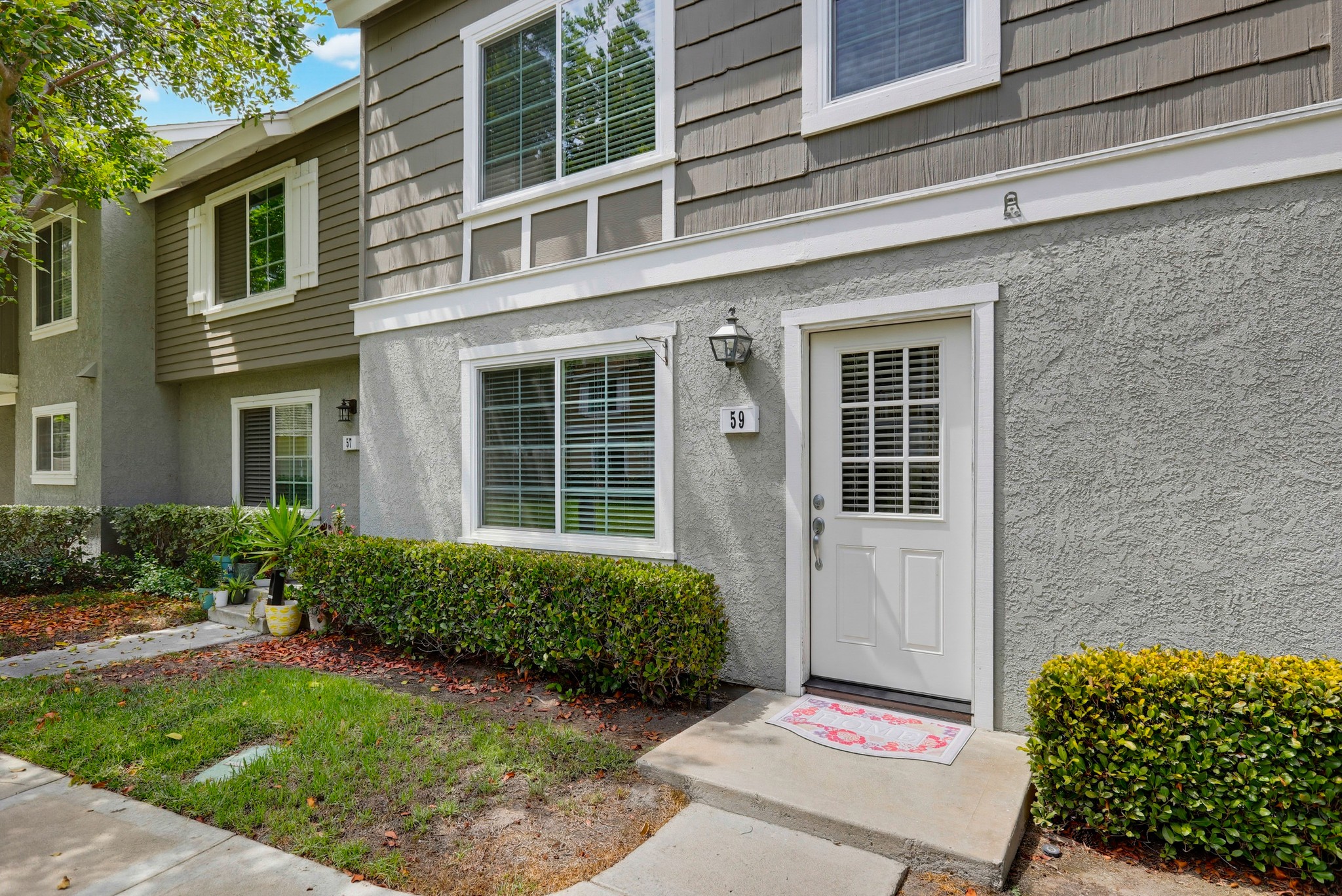 Virtual tour photo 5 of 41 for 59 Thicket #41