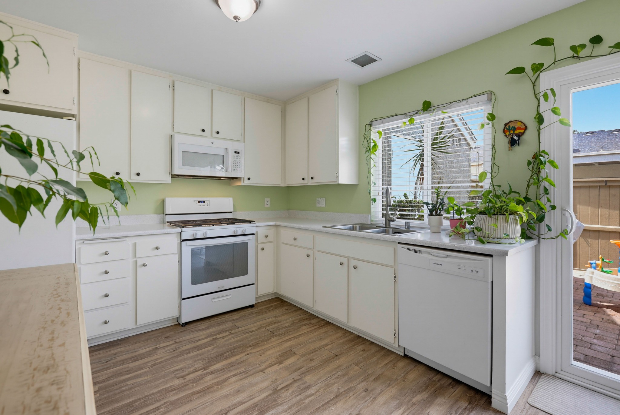 Virtual tour photo 20 of 41 for 59 Thicket #41