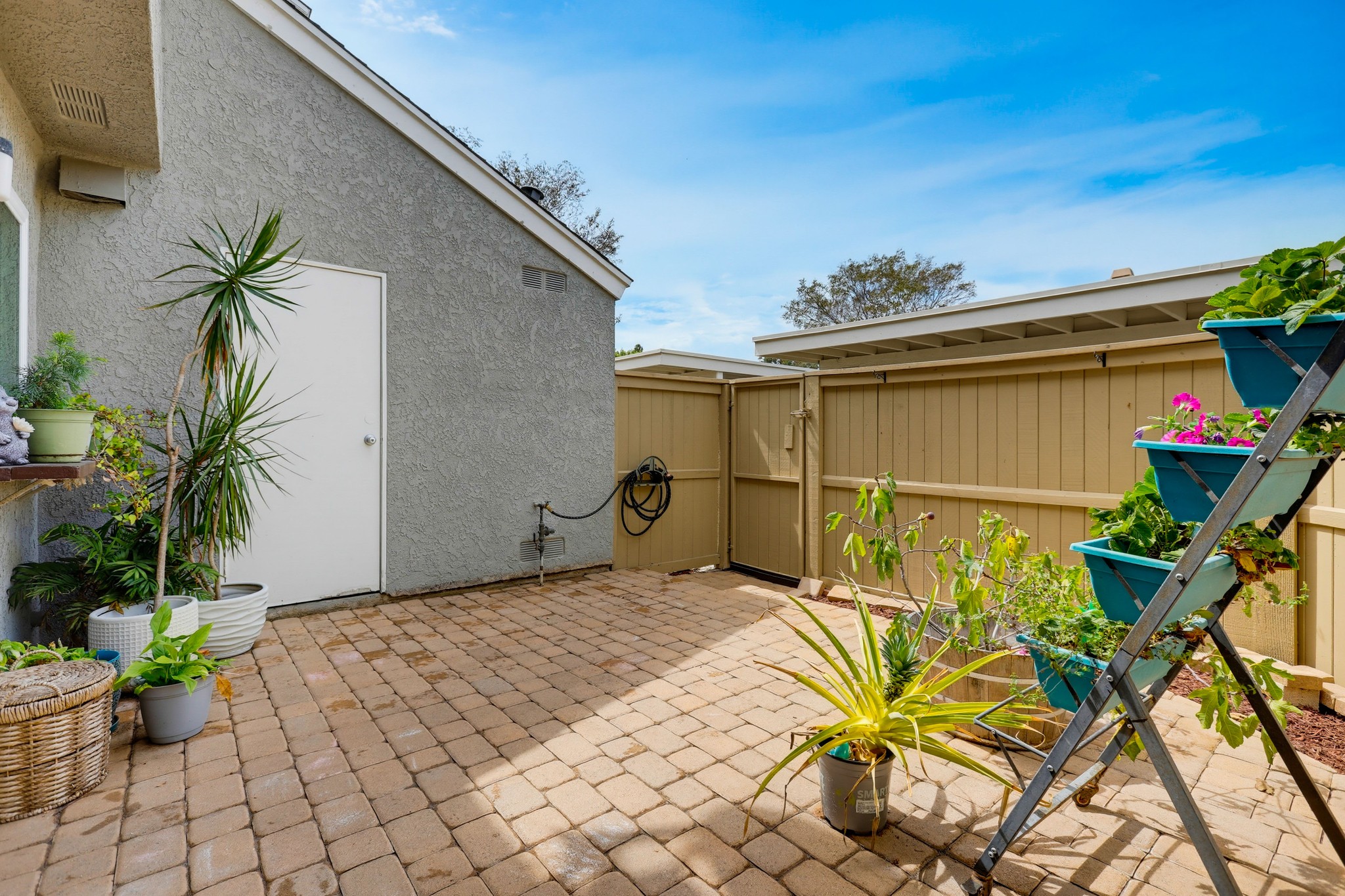 Virtual tour photo 38 of 41 for 59 Thicket #41