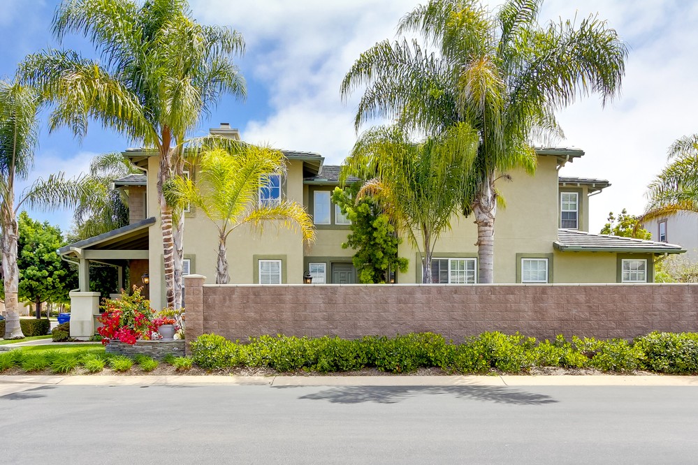 Virtual tour photo 5 of 48 for 590 Cypress Hills Drive