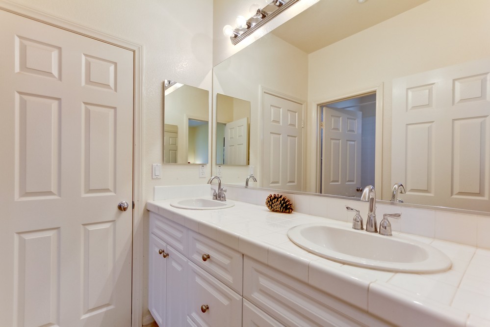 Virtual tour photo 31 of 48 for 590 Cypress Hills Drive