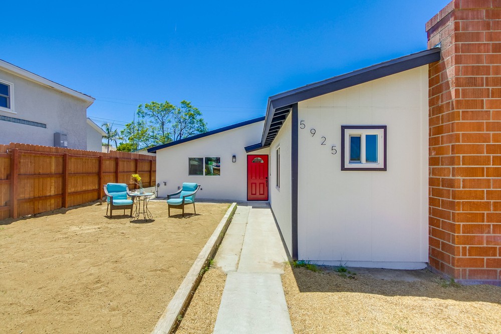 Virtual tour photo 7 of 51 for 5925 Edgewater St