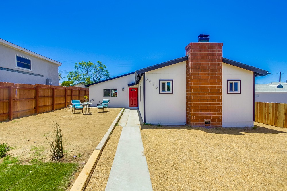 Virtual tour photo 8 of 51 for 5925 Edgewater St