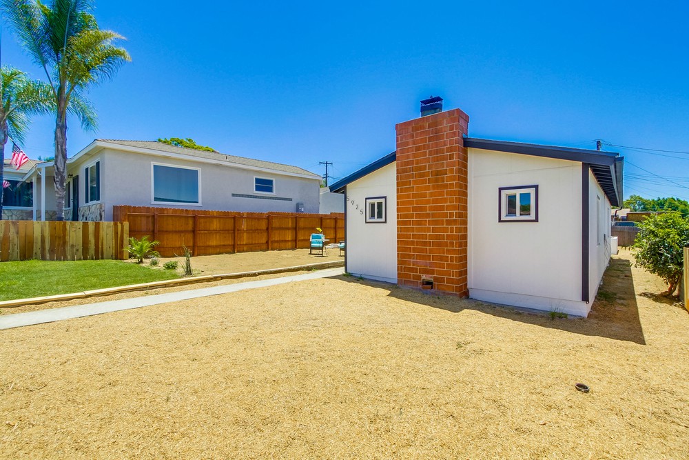 Virtual tour photo 9 of 51 for 5925 Edgewater St
