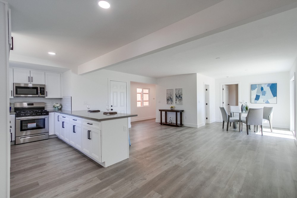 Virtual tour photo 14 of 51 for 5925 Edgewater St