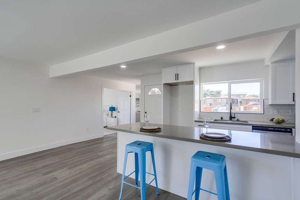 Virtual tour photo 20 of 51 for 5925 Edgewater St