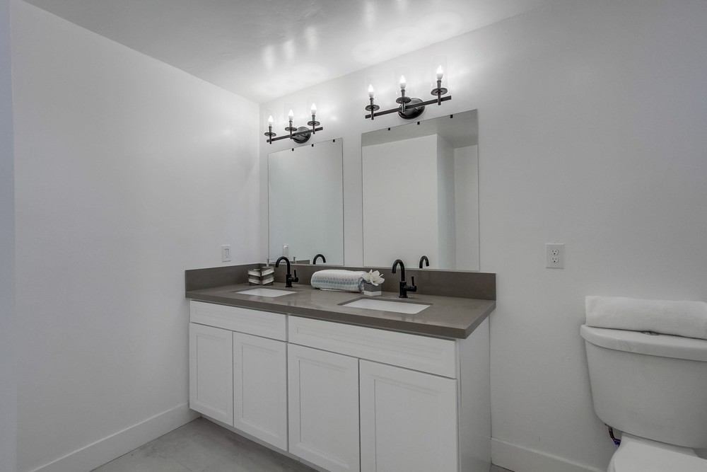 Virtual tour photo 34 of 51 for 5925 Edgewater St