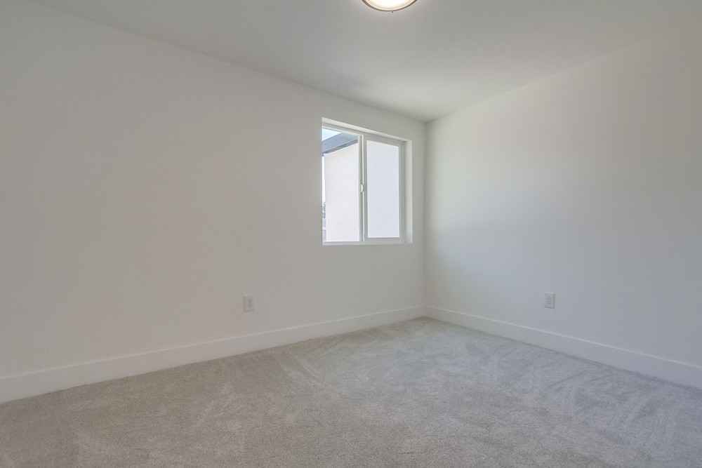 Virtual tour photo 40 of 51 for 5925 Edgewater St