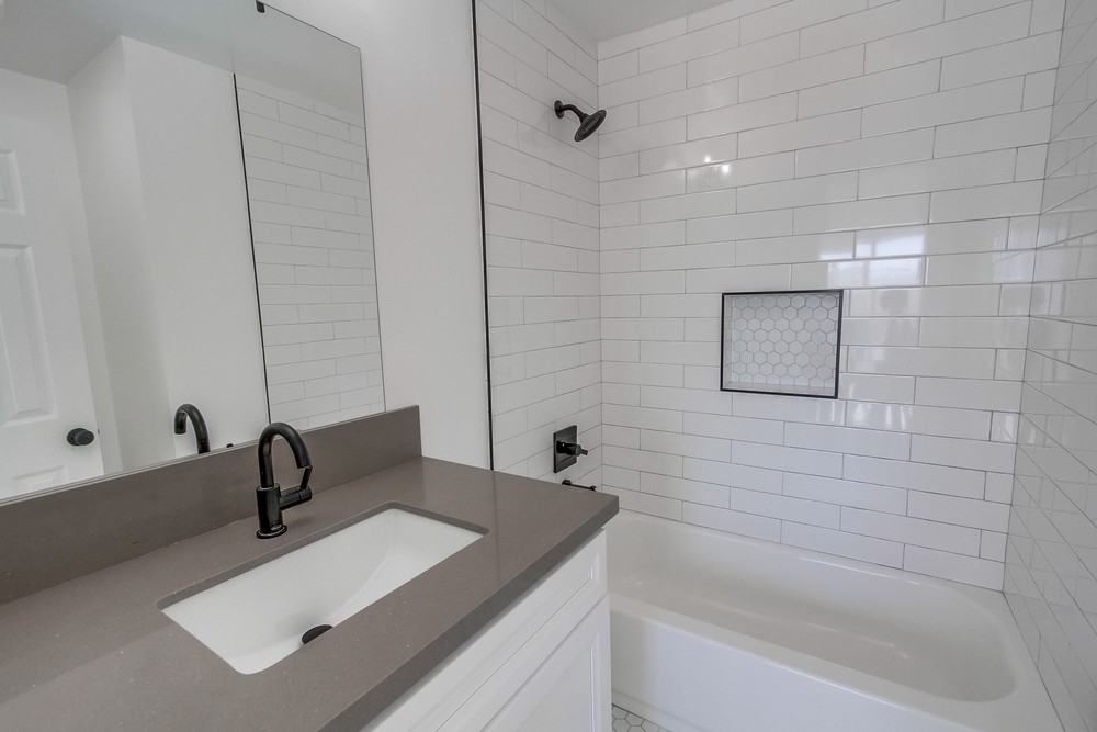 Virtual tour photo 42 of 51 for 5925 Edgewater St
