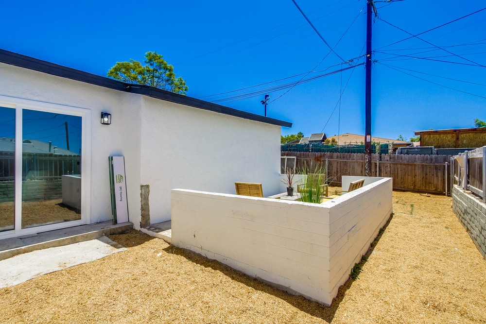 Virtual tour photo 43 of 51 for 5925 Edgewater St