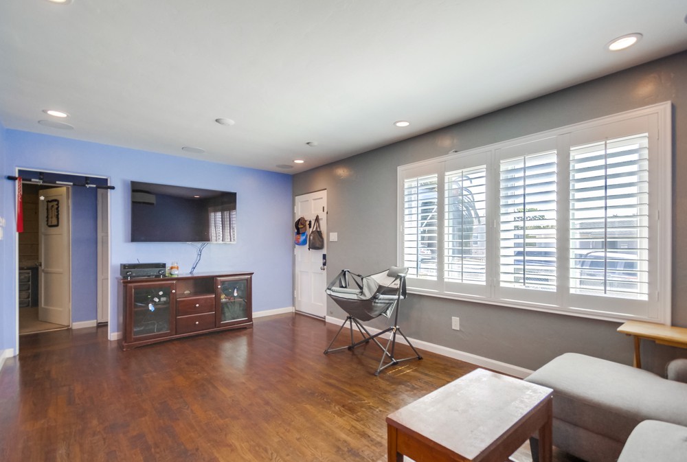 Virtual tour photo 9 of 45 for 5930 Lauder St