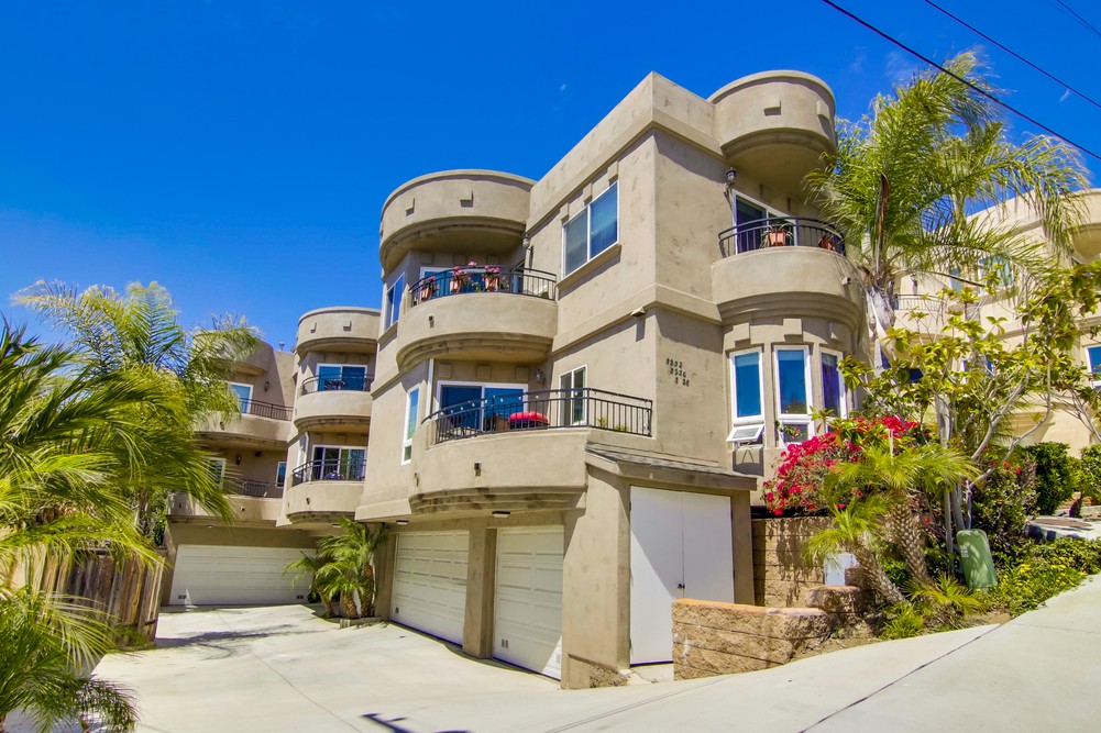Virtual tour photo 3 of 54 for 5930 Riley St