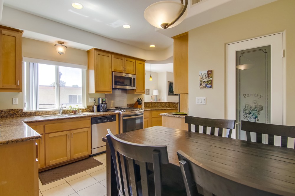 Virtual tour photo 25 of 54 for 5930 Riley St
