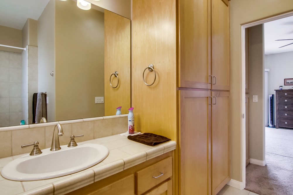 Virtual tour photo 35 of 54 for 5930 Riley St