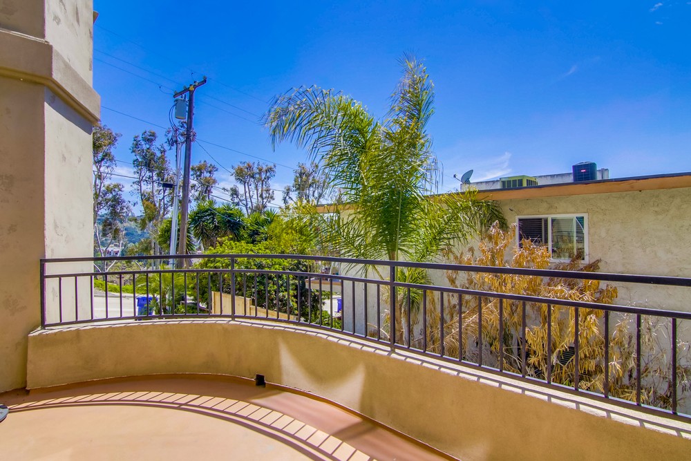 Virtual tour photo 51 of 54 for 5930 Riley St