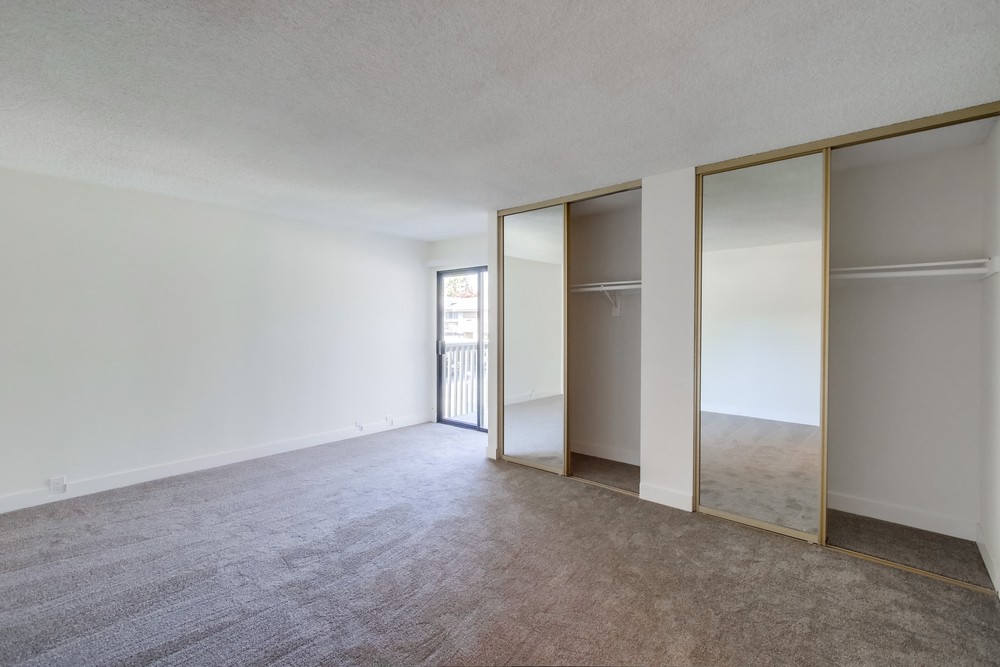 Virtual tour photo 30 of 38 for 5931 Caminito Elegante