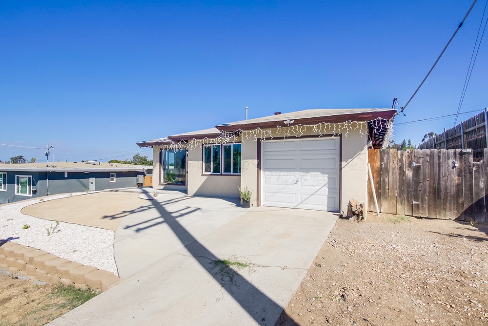 Virtual tour photo 5 of 37 for 5934 Dwight St