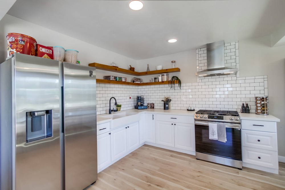 Virtual tour photo 12 of 37 for 5934 Dwight St