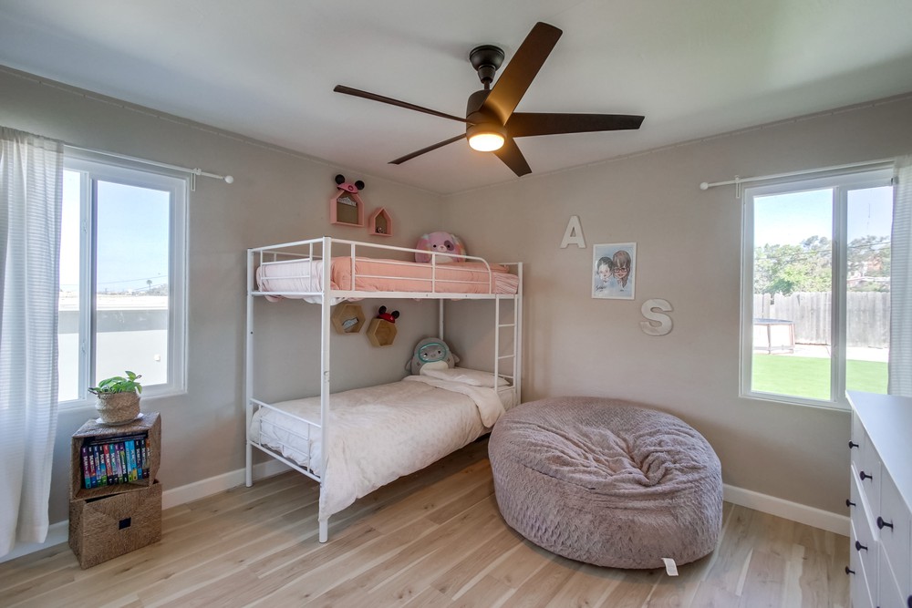 Virtual tour photo 17 of 37 for 5934 Dwight St