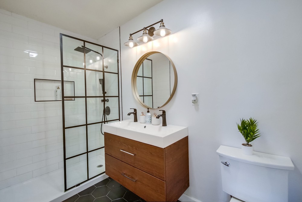 Virtual tour photo 20 of 37 for 5934 Dwight St