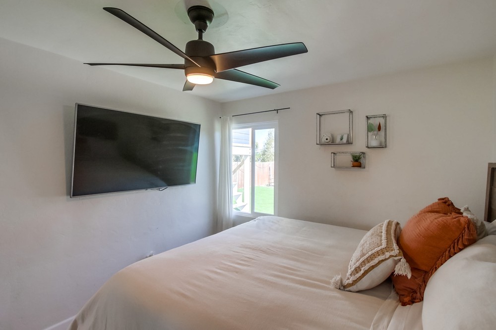 Virtual tour photo 23 of 37 for 5934 Dwight St