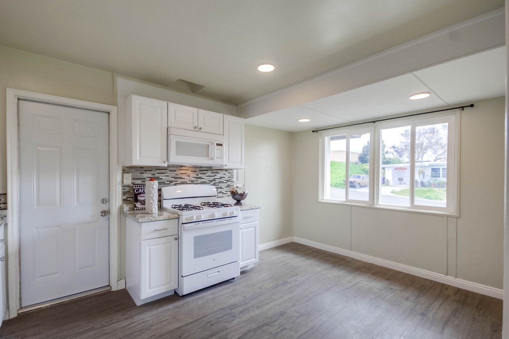 Virtual tour photo 14 of 35 for 5934 Dwight St