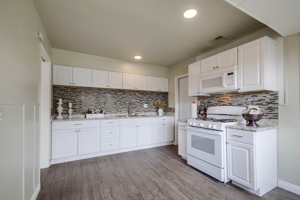 Virtual tour photo 16 of 35 for 5934 Dwight St