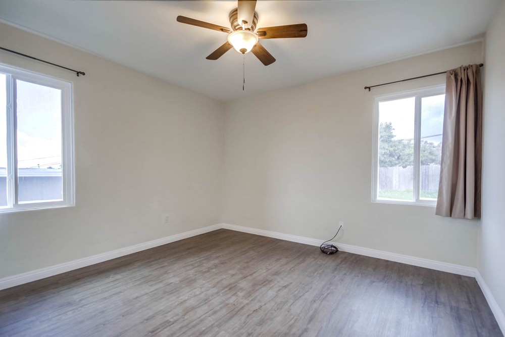 Virtual tour photo 20 of 35 for 5934 Dwight St