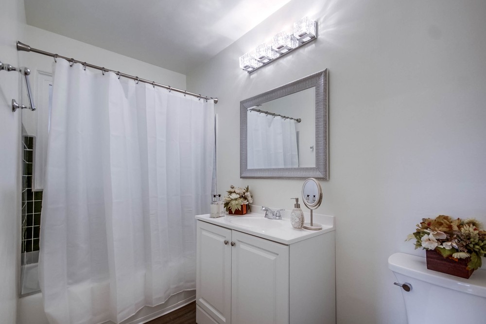 Virtual tour photo 25 of 35 for 5934 Dwight St