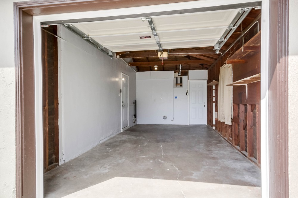 Virtual tour photo 35 of 35 for 5934 Dwight St