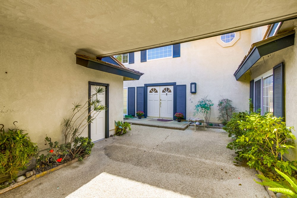 Virtual tour photo 6 of 60 for 5939 Arboles St