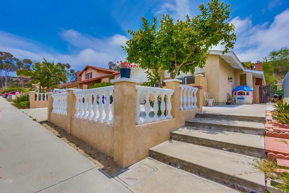 Virtual tour photo 4 of 40 for 5939 Chaumont Dr