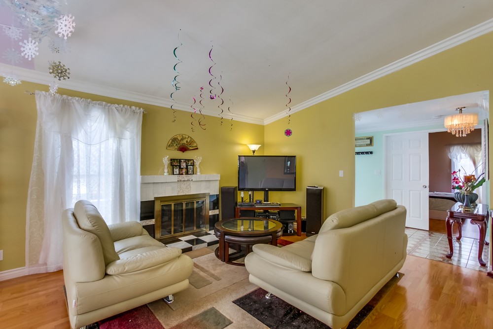 Virtual tour photo 9 of 40 for 5939 Chaumont Dr