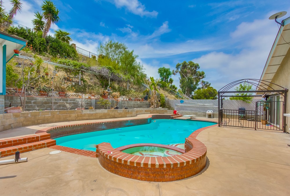 Virtual tour photo 35 of 40 for 5939 Chaumont Dr
