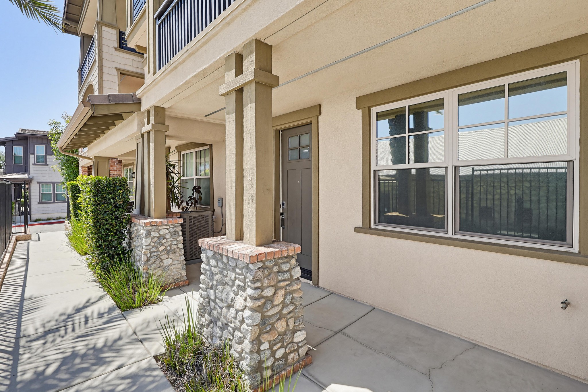 Virtual tour photo 5 of 92 for 594 Granite St