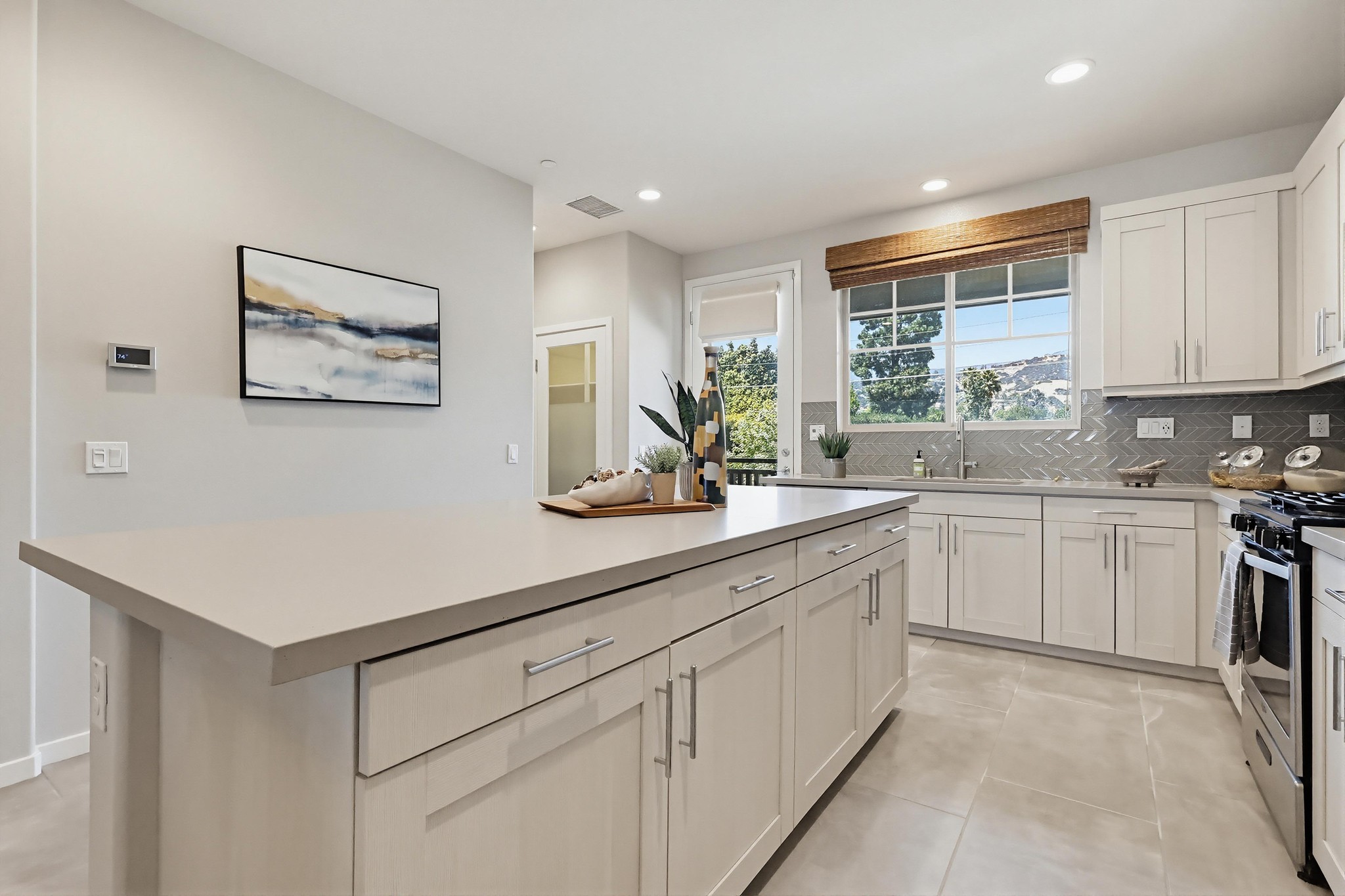 Virtual tour photo 31 of 92 for 594 Granite St