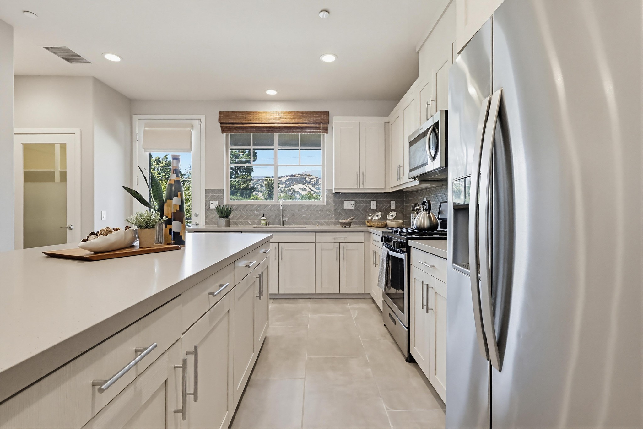 Virtual tour photo 32 of 92 for 594 Granite St
